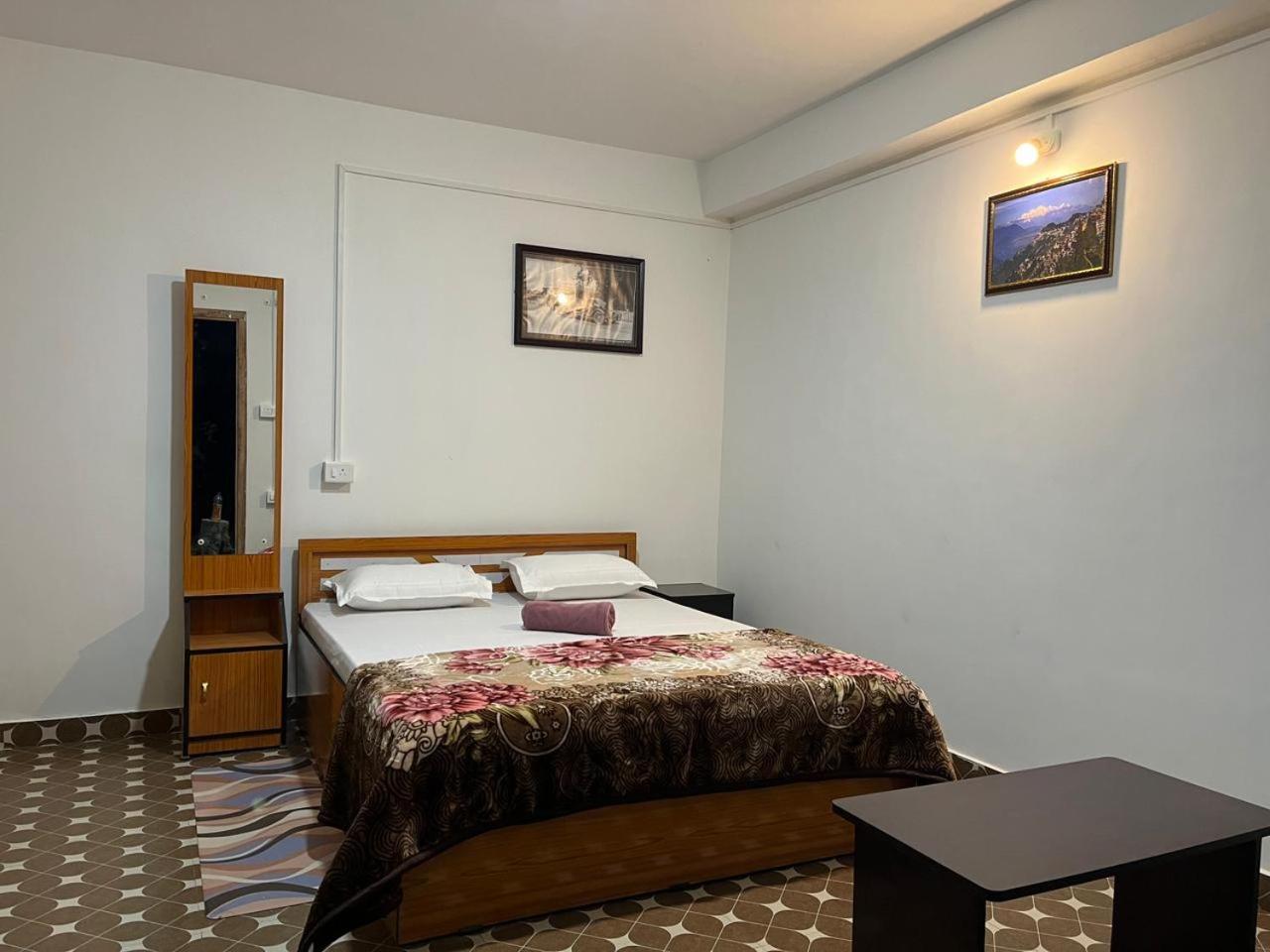 Lake Side Homestay - Pradhan Homestay Mirik Extérieur photo